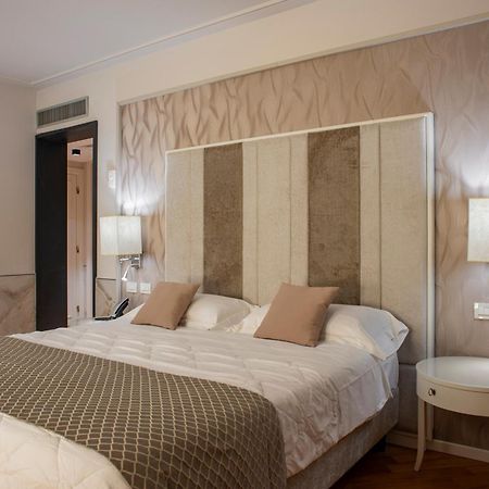 Versilia Palace Hotel Marina di Pietrasanta Exterior foto