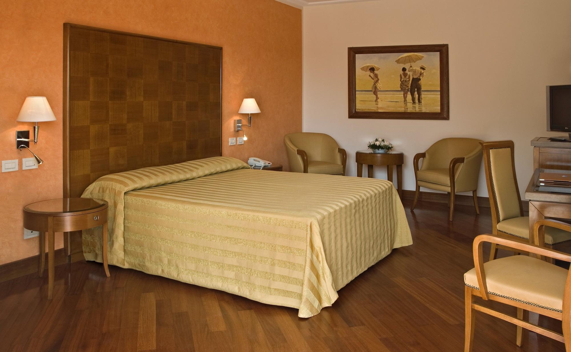 Versilia Palace Hotel Marina di Pietrasanta Exterior foto