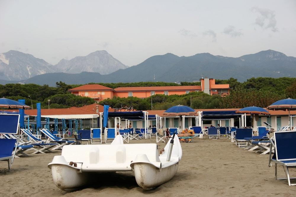 Versilia Palace Hotel Marina di Pietrasanta Exterior foto