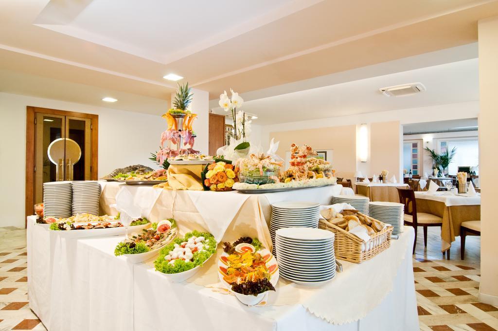 Versilia Palace Hotel Marina di Pietrasanta Exterior foto