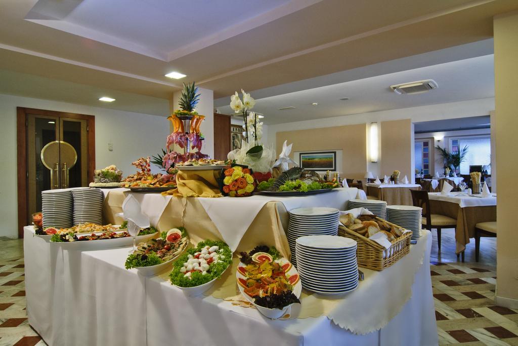 Versilia Palace Hotel Marina di Pietrasanta Exterior foto